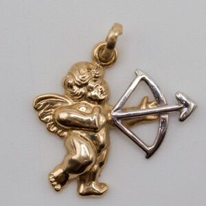 18k Solid Gold Cupid Angel Vintage Pendant